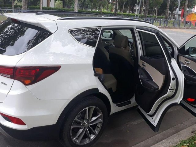 Bán Hyundai Santa Fe 4WD đời 2018, bản đặc biệt AWD cao cấp nhất