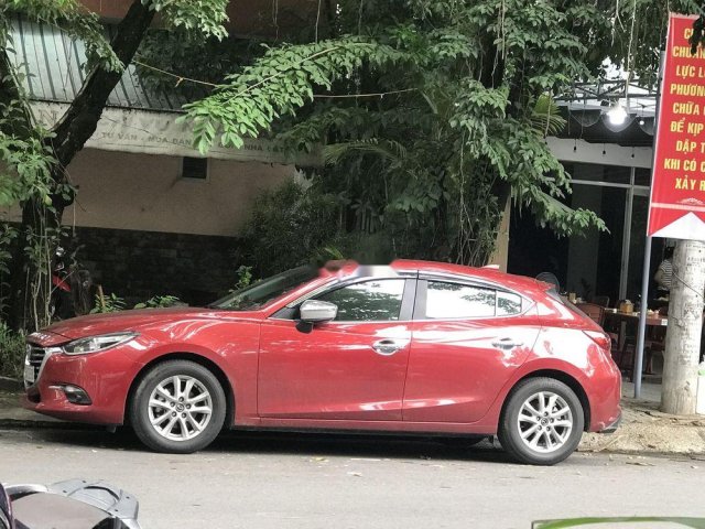 Gia đình bán xe Mazda 3 năm sản xuất 2018, màu đỏ0