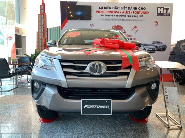 Cần bán Toyota Fortuner năm sản xuất 2019, khuyến mãi lớn0