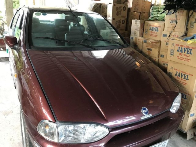 Bán xe Fiat Siena năm sản xuất 2003, màu đỏ số sàn