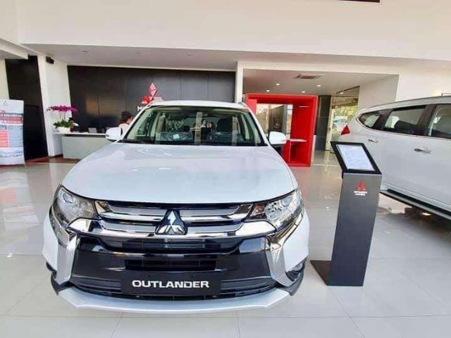 Bán Mitsubishi Outlander AT năm 2019, nhập khẩu, giá tốt0