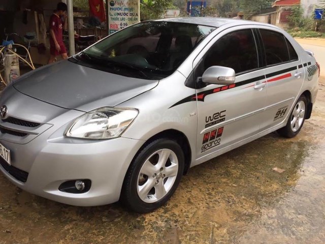 Cần bán xe Toyota Vios E đời 2008, màu bạc, nhập khẩu 