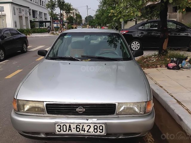 Bán Nissan Sunny sản xuất 1992, màu bạc, nhập khẩu