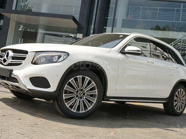 Giá bán & KM GLC250 model 2020 - thông số, giá lăn bánh, ưu đãi tiền mặt bảo hiểm phụ kiện. LH: 0902 342 319