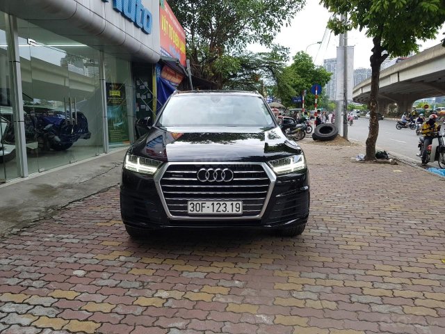 Cần bán xe Audi Q7 2.0 AT Quattro TFSI năm sản xuất 2017, màu đen, xe nhập0