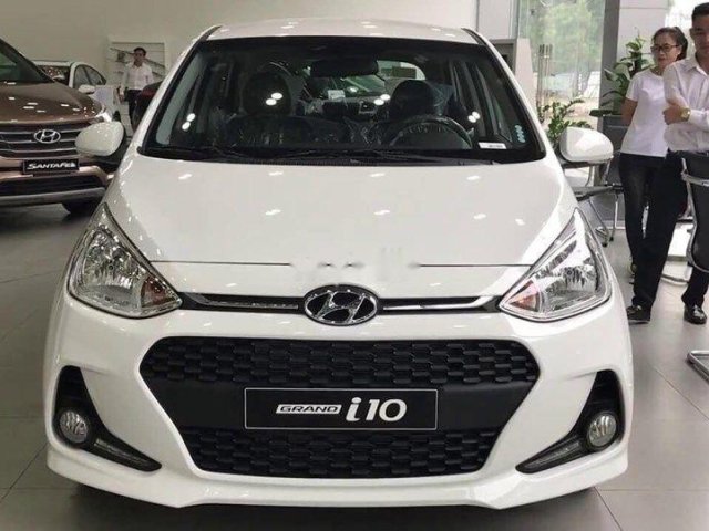 Bán Hyundai Grand i10 đời 2019, màu trắng, nhập khẩu 