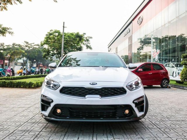 Bán ô tô Kia Cerato Deluxe 2019, màu trắng, giá 635tr