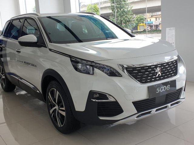 Bán Peugeot 5008 đủ màu giao ngay, hỗ trợ ngân hàng lãi suất thấp, nhanh gọn, lái thử và giao xe tận nhà0