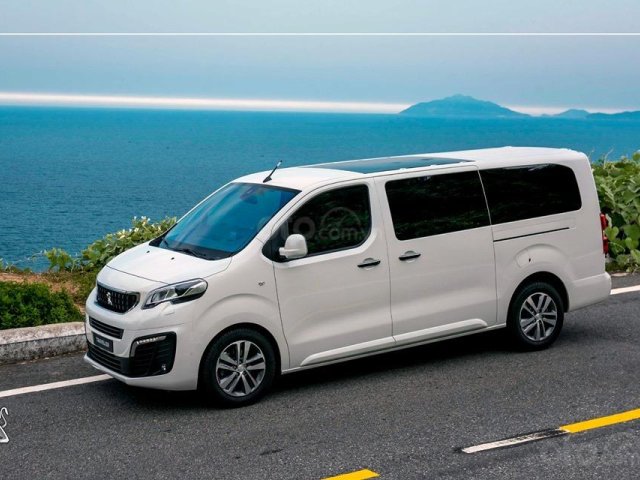 Peugeot Traveller 2019, xe giá sàn, giao xe ngay, liên hệ 09093286770