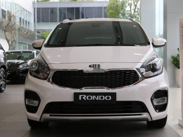 Cần bán Kia Rondo đời 2019, 4 phiên bản 