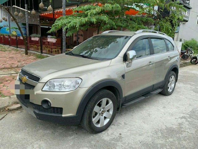 Cần bán Chevrolet Captiva năm sản xuất 2008, màu vàng, chính chủ 0