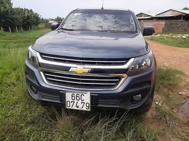 Cần bán lại xe Chevrolet Colorado sản xuất năm 2017, màu xanh lam, nhập khẩu nguyên chiếc