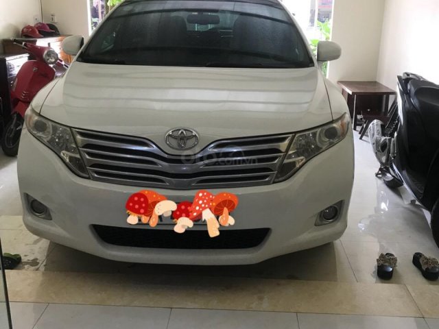 Cần  bán Toyota Venza 2.7 năm 2009, màu trắng, xe nhập