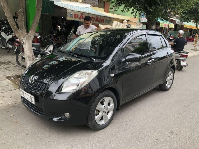 Cần bán lại xe Toyota Yaris 2009, màu đen, giá 340tr0