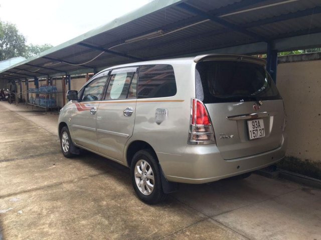 Cần bán lại xe Toyota Innova G đời 2007, màu vàng xe gia đình