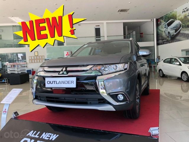 Cần bán xe Mitsubishi Outlander STD 2019, đủ màu - KM hấp dẫn chỉ 270tr nhận xe ngay vay NH đến 85% LH 09090766220