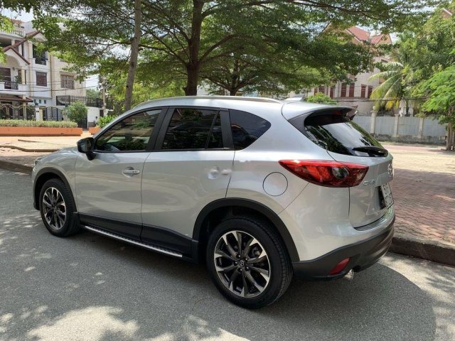 Bán Mazda CX 5 2017, màu bạc xe gia đình, giá 795tr0