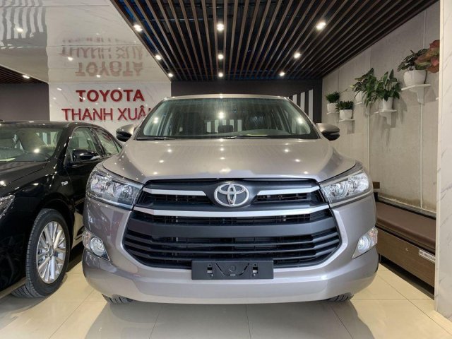 Cần bán Toyota Innova MT sản xuất 2019, giá thấp, giao nhanh0