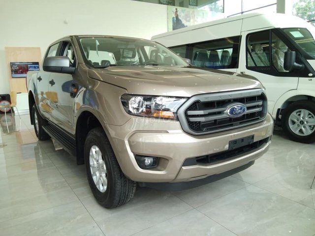 Bán xe Ford Ranger Ranger XLS AT năm sản xuất 2019, giá thấp, giao nhanh