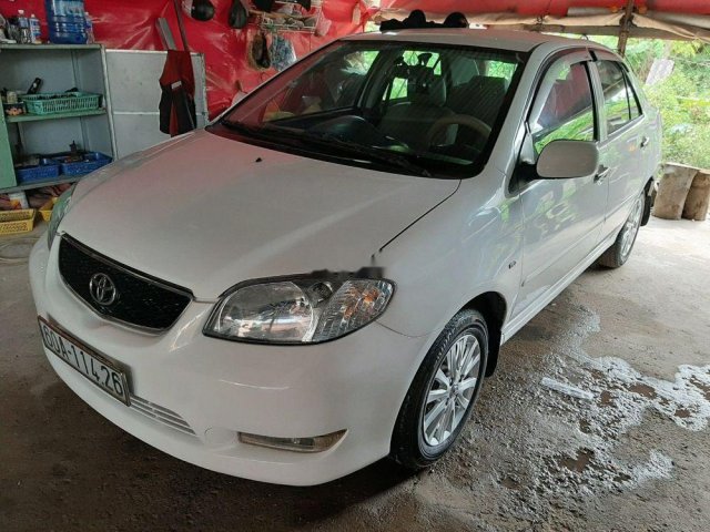 Cần bán Toyota Vios sản xuất năm 2003, màu trắng 