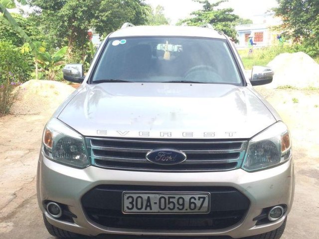 Cần bán lại Ford Everest năm 2013, xe chính chủ