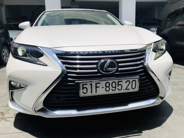 Bán Lexus ES 250 sản xuất 2017, đi 8000km hàng hiếm duy nhất 1 chiếc đẹp còn thơm mùi mới, cam kết bao kiểm tra hãng0