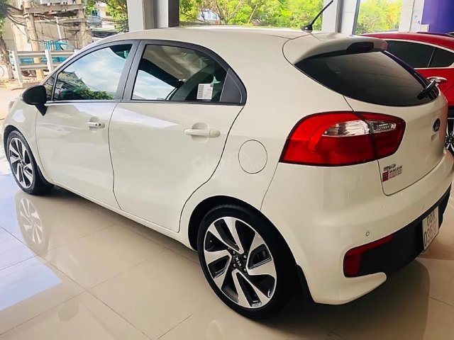 Bán Kia Rio 1.4 AT sản xuất 2015, màu trắng, xe nhập  