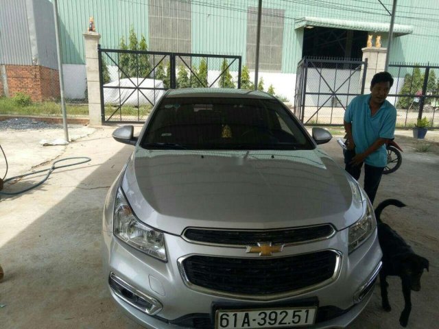 Bán Chevrolet Cruze AT đời 2017, màu bạc, nhập khẩu nguyên chiếc0