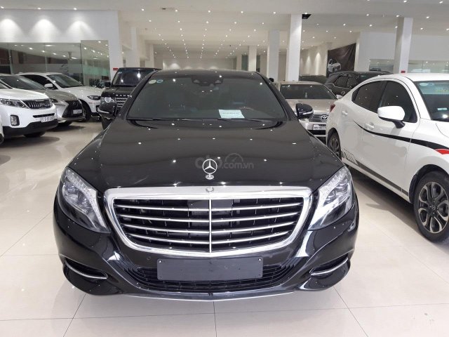 Cần bán Mercedes S400 model 2016, màu đen, xe đẹp, có xuất HĐ VAT