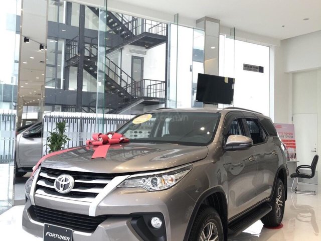 Toyota Fortuner 2.4L 4x2 động cơ dầu đời mới 2019, khuyến mãi lớn nay chỉ còn 979 triệu và tặng phiếu dầu 10 triệu