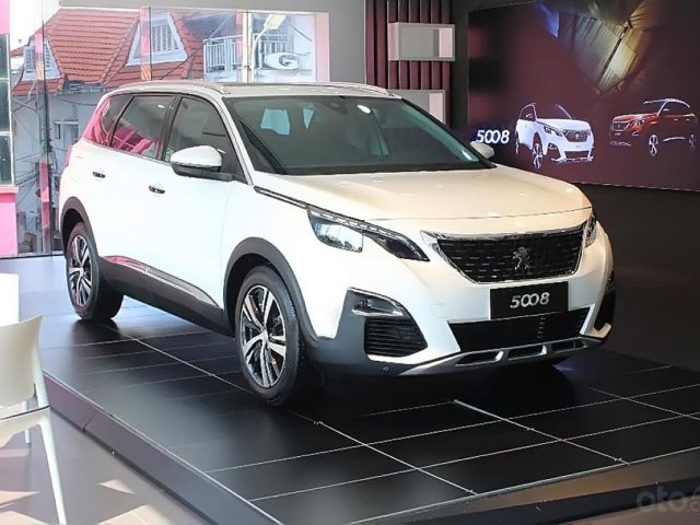 Cần bán xe Peugeot 5008 đời 2019, màu trắng