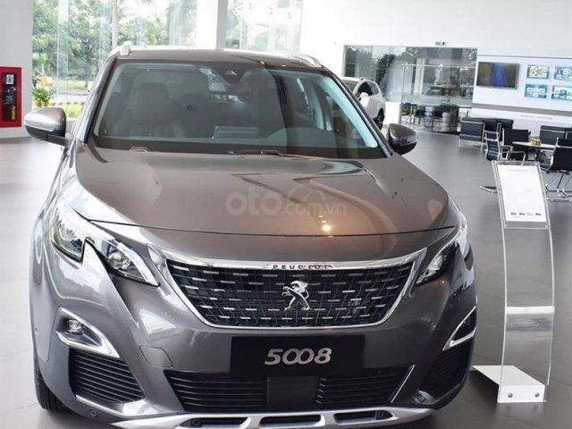 Bán xe Peugeot 5008 năm sản xuất 2019, màu xám0