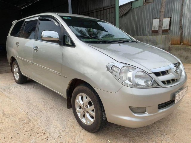 Bán Toyota Innova G năm 2006, xe gia đình0