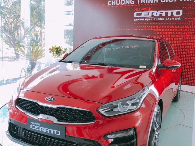 Cần bán Kia Cerato đời 2019, màu đỏ