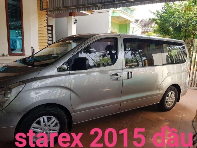 Bán Hyundai Starex sản xuất năm 2015, số sàn, máy dầu 9 chỗ