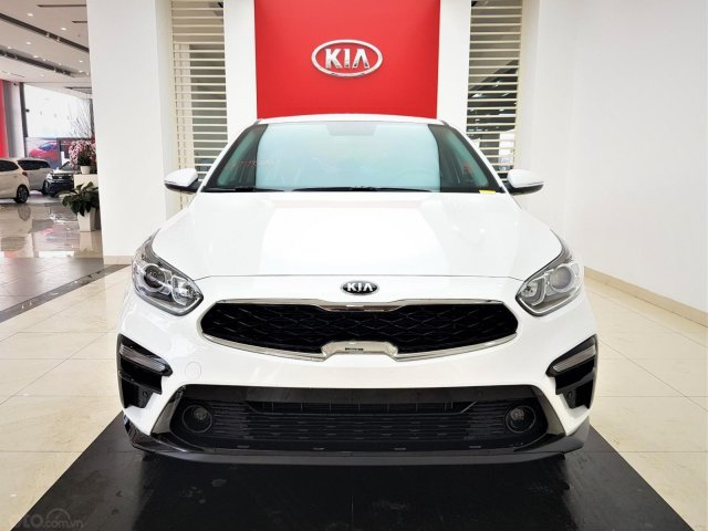 Bán Kia Cerato 1.6 Luxury sản xuất năm 2019, màu trắng, giá tốt