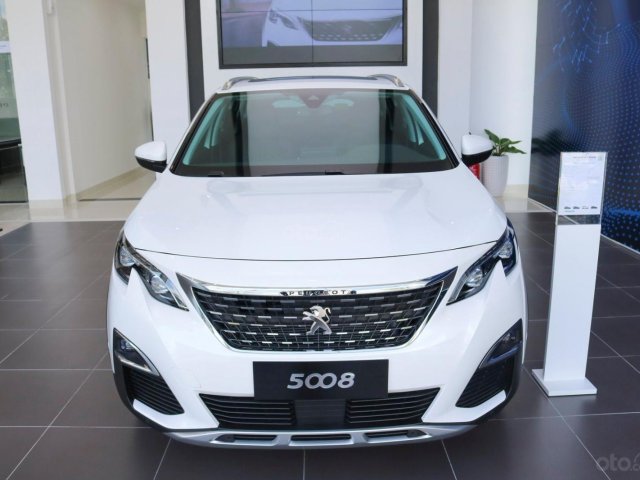 Xe SUV Peugeot 5008 7 chỗ, đủ màu, giao xe ngay0