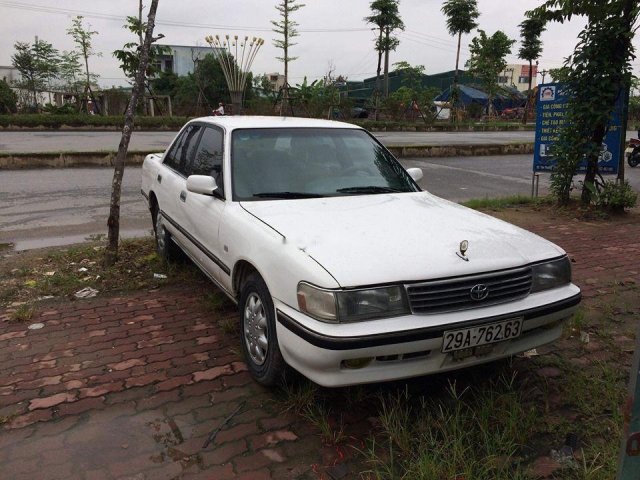 Cần bán Toyota Cressida đời 1992, màu trắng, nhập khẩu, giá tốt