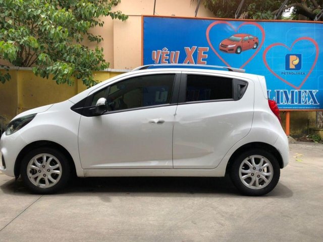 Lên đời bán xe Chevrolet Spark đời 2018, màu trắng, nhập khẩu 