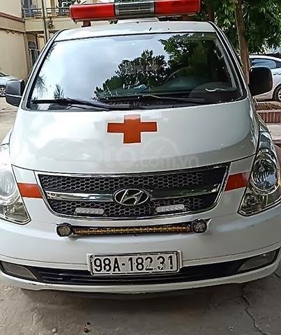 Chính chủ bán Hyundai Grand Starex sản xuất năm 2009, màu trắng, nhập khẩu