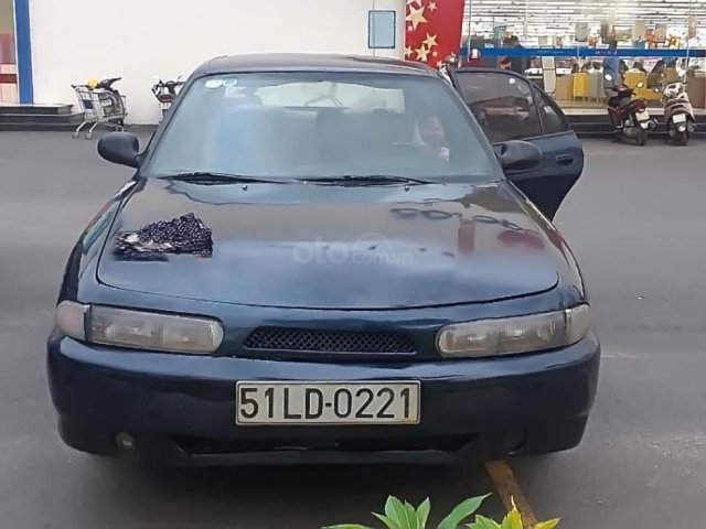 Cần bán xe Mitsubishi Veryca năm sản xuất 1995, màu xanh lam, xe nhập 0