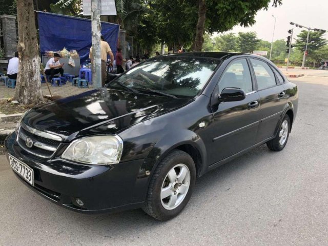 Cần bán xe Daewoo Lacetti sản xuất năm 2009, màu đen xe gia đình, giá tốt0