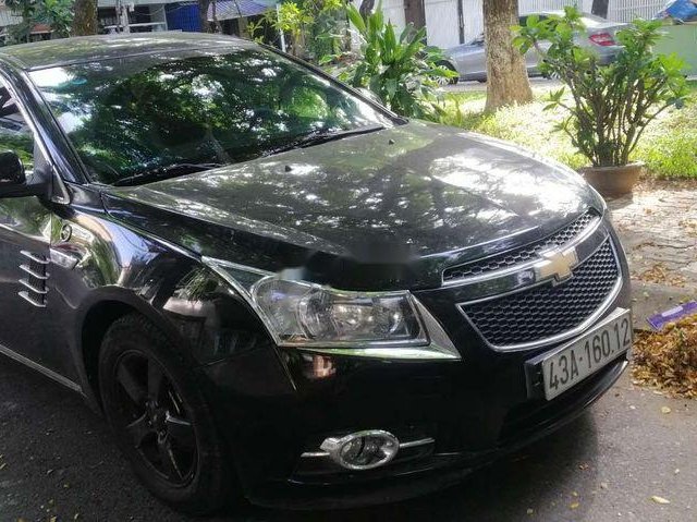 Bán Chevrolet Cruze năm 2011, màu đen, 300 triệu