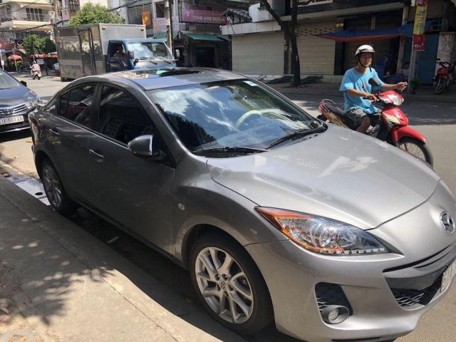 Bán Mazda 3 đời 2013, màu bạc, xe gia đình