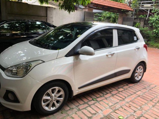 Bán Hyundai Grand i10 năm sản xuất 2016, màu trắng, nhập khẩu nguyên chiếc, giá cạnh tranh