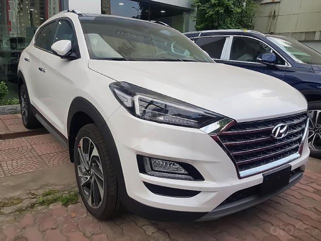 Bán xe Hyundai Tucson 1.6 AT Turbo 2019, màu trắng, 915 triệu