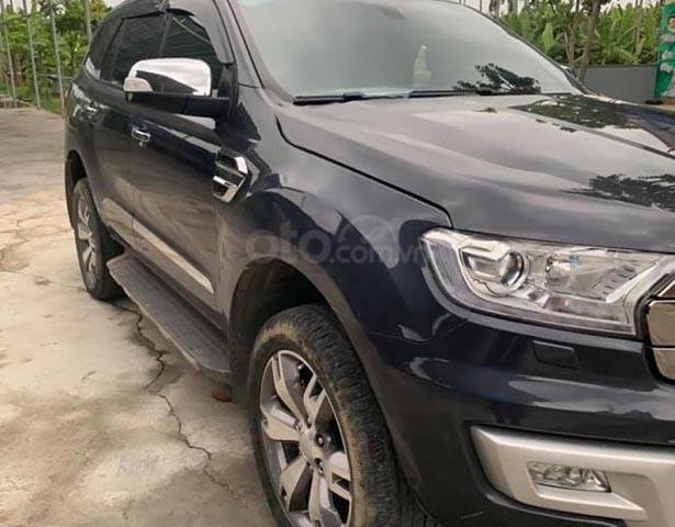 Bán Ford Everest năm 2017, màu đen, xe nhập0