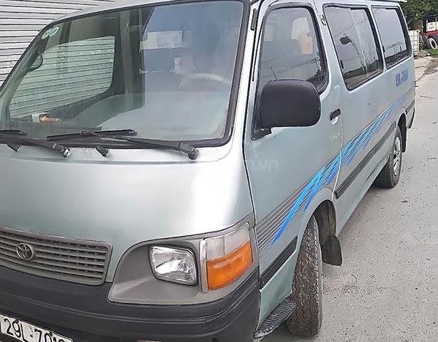 Cần bán Toyota Hiace năm sản xuất 1999, màu xanh lam0