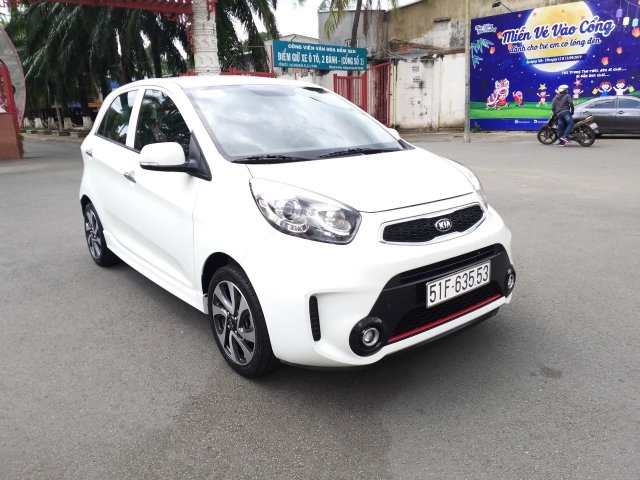 Kia Morning model 2016, màu trắng, zin, xe nhà trùm mền còn mới toanh, giá chỉ 335 triệu0