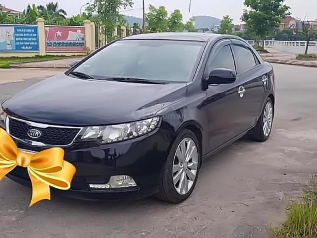 Cần bán lại xe Kia Forte năm sản xuất 2012, màu đen số tự động, giá 390tr